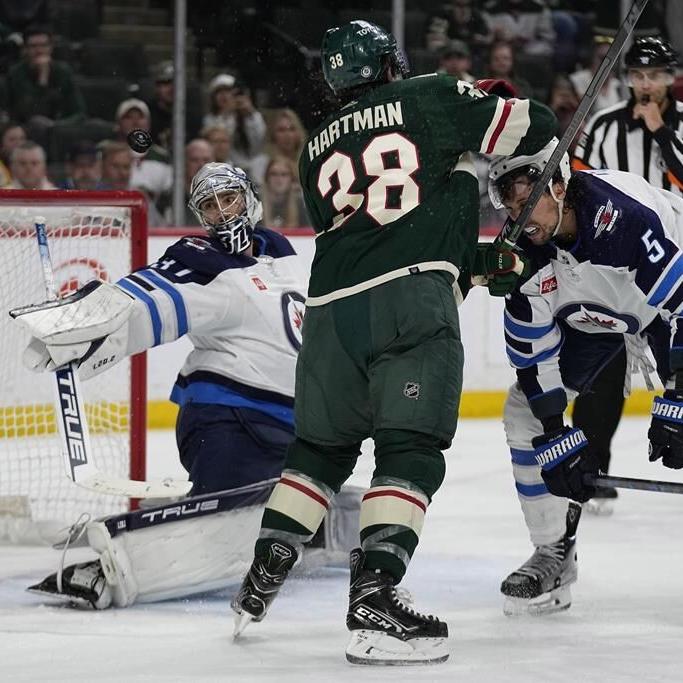 Jets believe in Hellebuyck to help upset Golden Knights in playoff matchup